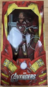NECA 1/4 Scale - Marvel Avengers - Iron Man Mark VII Battle Damaged Version BNIB - Picture 1 of 7