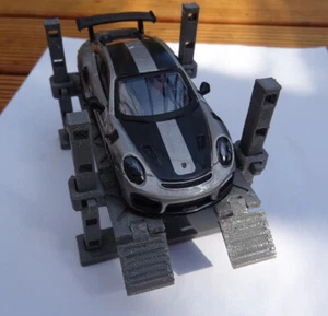 4 Säulen Hebebühne  Diorama Werkstatt 1/43 1:43 Bausatz Höhenverstellbar Vitrine - Bild 1 von 6