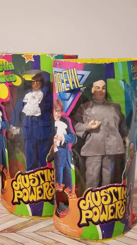 VINTAGE 1998 AUSTIN POWERS AND DR. EVIL DOLL Cover