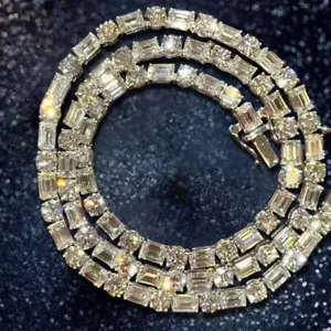 Collana tennis donna 49 ctw diamanti taglio tondo e smeraldo placcato oro bianco 14 kt - Foto 1 di 10