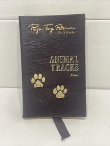 Animal Tracks (Roger Tory Peterson field guides) by J. Olaus Murie - Picture 1 of 5