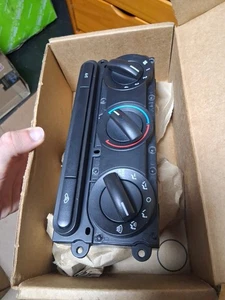 Dorman HVAC Control Module For Ford F-150 2005 2006 2007 2008 - Picture 1 of 8