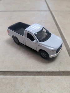 Welly 2015 Ford F-150 Regular Cab Pick Up Truck Pull Back Action White PU Car - Picture 1 of 12