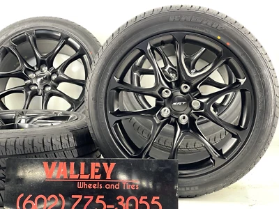 JUEGO DE LLANTAS NEGRAS 20" INC JEEP GRAND CHEROKEE SRT8 ESTILO DE FÁBRICA OEM 4 9113  Foto 1 de 4