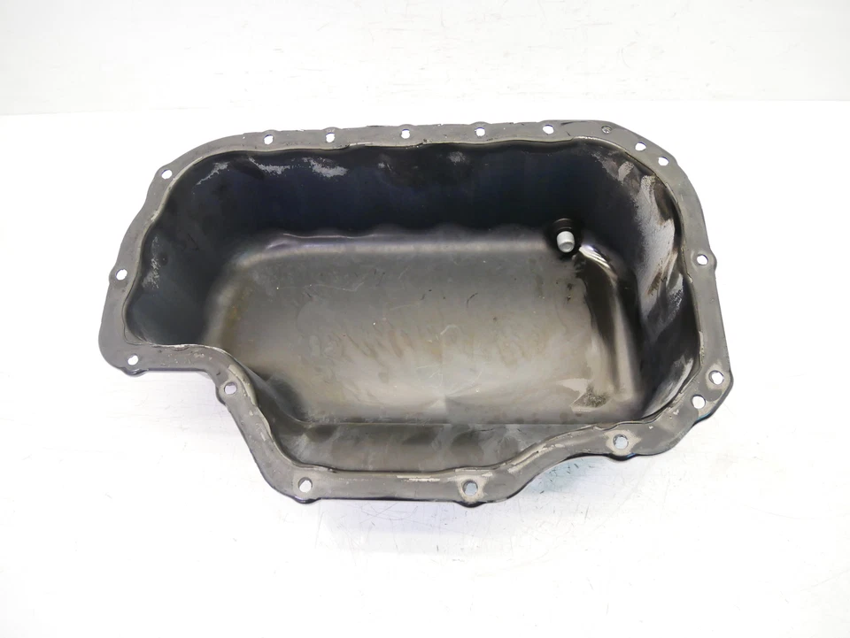 Coppetta olio per Mercedes Benz 4.7 GL 450 M 273.923 A2720100528 Foto 1 de 1