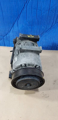 Compresor de aire acondicionado Hyundai Sonata 2011-2014 2,4 L OEM Foto 1 de 4