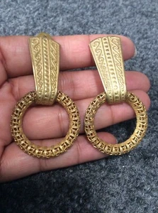 Schöne Vintage Miriam Haskell filigrane Creolen goldfarbene Ohrclips  - Bild 1 von 5