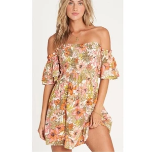 Billabong geblümtes gesmoktes schulterfreies Minikleid orange rosa grün Damen Medium - Bild 1 von 8