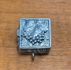 Vintage Sterling Silver 925 Grape & Leaf Pillbox Chatelaine / Pendant Box - Picture 1 of 12