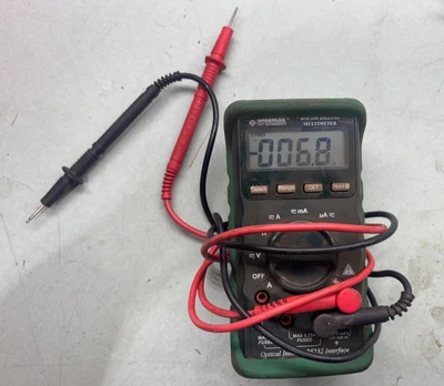 Multímetro digital GREENLEE (DM-200) interfaz RS232 aislada óptica Foto 1 de 4