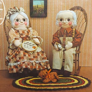 Grandma & Grandpa Doll Sewing Pattern - 22" vtg 1980s Country Primitive Couple - Picture 1 of 4