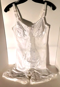 Bali White Underwire Full Bodysuit with Legs Size 40B #7561 NEW - Picture 1 of 6