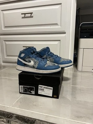 Air Jordan 1 Mid Denim Blue Size 7 - Image 1 of 4