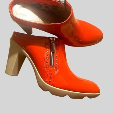AQUATALIA Mules Naranja Charol Tachonado Cremallera Talla 7.5 Foto 1 de 4