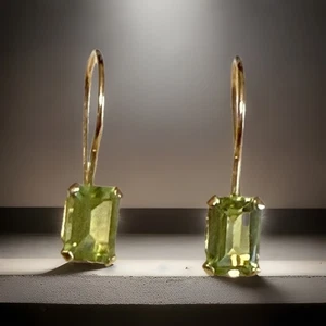 Lovely Peridot, 14 Kt Gold Earrings  - Picture 1 of 5