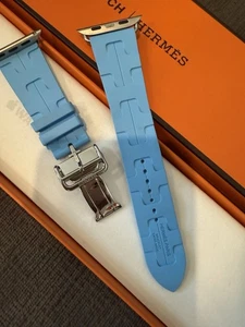 Apple Watch Hermès - 44,45,46,49 mm Ultra Bleu Céleste Kilim Bracelet Single Tour - Photo 1 sur 7