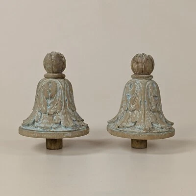 Elementos de cama de madera antiguos de Gustavia, salvamento arquitectónico, acabados decorativos Foto 1 de 4