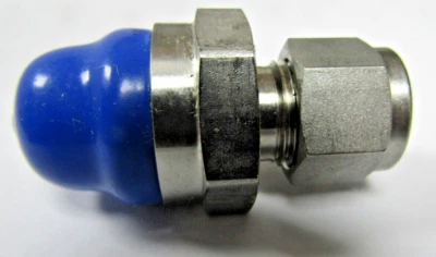 ✌️NEW SWAGELOK  3/8" TUBE TO 9/16-18 MALE SAE/MS STRAIGHT THREAD SS-600-1-6ST - Image 1 of 4