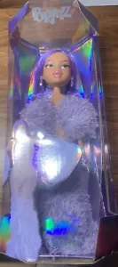 Muñeca de moda Bratz x Kylie Jenner 24" bratzified, vestido, 2 pies de alto, - Imagen 1 de 8