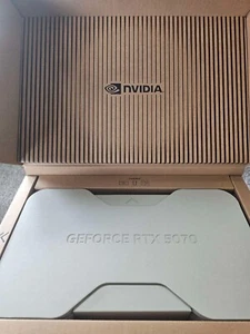 NVIDIA GeForce RTX 5070 12GB Founders Edition Graphics Card - BRAND NEW - Picture 1 of 3