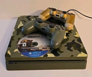 Sony PlayStation 4 Slim Camo Edition CUH-2115B 1TB con 2 mandos + Wreckfest - Imagen 1 de 8