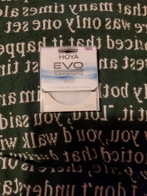 Hoya EVO 82mm Antistatic UV Filter Dust, Stain, Water Repellent - Image 1 of 3