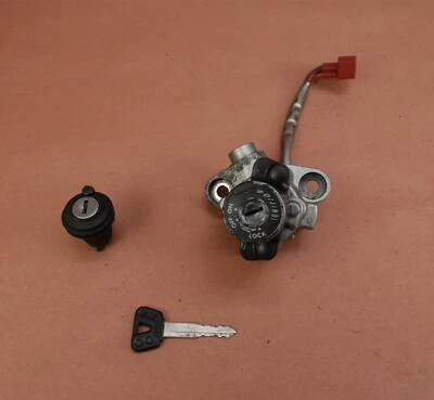 1999-2009 Yamaha VStar 1100 V Star XVS1100 Lock Set Ignition Switch w/ Key - Image 1 of 4