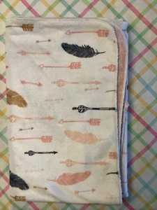 SL Home Fashions Feathers Arrows Baby Blanket White Pink Purple Tan - Picture 1 of 3