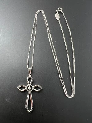 STERLING SILVER 925 1/10TCW ROUND CUT BLACK WHITE DIAMOND CROSS PENDANT NECKLACE - Image 1 of 4