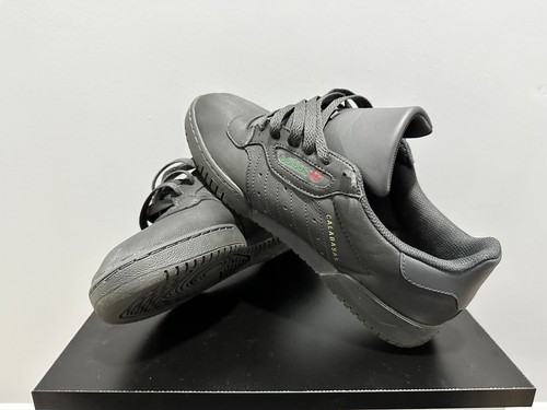 Adidas Originals Yeezy zucche nere