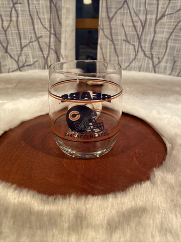 Vintage Chicago Bears NFL Tumbler, Rocks Glass. Great For Whiskey Or Wine Cover