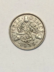 1935 BRITISH 3 Pence SILVER Coin - Picture 1 of 2