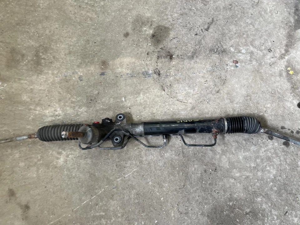 Used Rack and Pinion Assembly fits: 2013 Subaru Legacy Power Rack and Pinion SW Foto 1 de 4