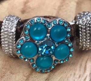 Turquoise Flower Interchangeable Snap Button Chunk 18mm for snap jewelry NEW! - Picture 1 of 4