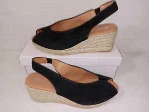 Eric Michael Mod Spirit schwarze Wildleder-Sandale mit Absatz. Größe 9,5 (NEU) orig 129,00 € - Bild 1 von 7