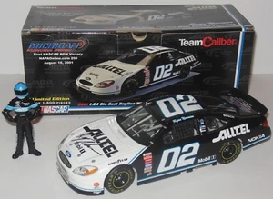2001 Team Caliber Ryan Newman #02 Rookie Nascar BGN Win 1:24 - Factory Autograph - Picture 1 of 9