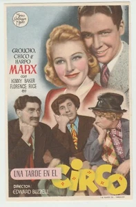 Cartel de la película de comedia española Hermanos Marx en el circo (1939) Herald 1945 - Imagen 1 de 2