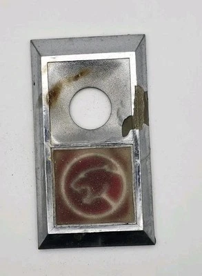 Mercury Cougar 1981 insignia emblema vintage OEM Foto 1 de 4