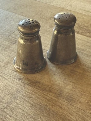Vintage Watson Co. .925 Sterling Silver Salt & Pepper Shakers 1920s–40s Set - Image 1 of 4