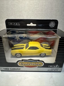 Ertl 2809 Classic Vehicles 1:43 Die Cast Yellow And Black Stripes 1969 Camaro NI - Picture 1 of 7