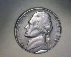 1967 JEFFERSON NICKEL 🌟DIE BREAK, OBVERSE CUD🌟US ERROR COIN - Picture 1 of 4