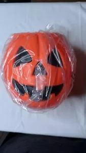 Halloween III Pumpkin Candy Pail Bucket DON POST Trick or Treat Studios - Picture 1 of 4