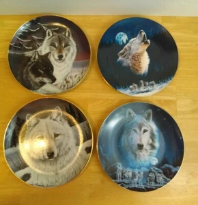 Lot 4 Hamilton Cassandra Graham R. Koni Wolf Wildlife Collectible Plates - Picture 1 of 10