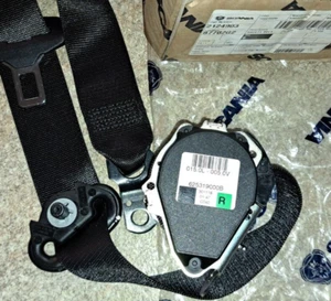625319000B VOLVO IVECO SCANIA DRIVERS RIGHT SIDE SEAT BELT- NEW IN FACTORY BOX - Foto 1 di 11