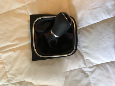 Botão de câmbio Volkswagen Jetta Gli fabricante de equipamento original - Imagem 1 de 3