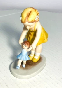 Vintage 1985 "FIRST STEP" BY BESSIE PEASE GUTMANN COLLECTABLE PORCELAIN FIGURINE - Picture 1 of 16