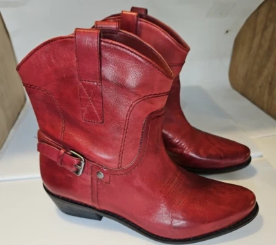 Franco Sarto Mujer Rojo Waco Cuero Punta Vaquero Western Botín Talla 7 NUEVO Foto 1 de 4