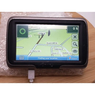 MIO Moov M400 Model N255 Car GPS Navigation 4.3" LCD - Image 1 of 4