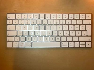 Apple Magic Keyboard - Deutsch - silber - A1644 - Bild 1 von 2