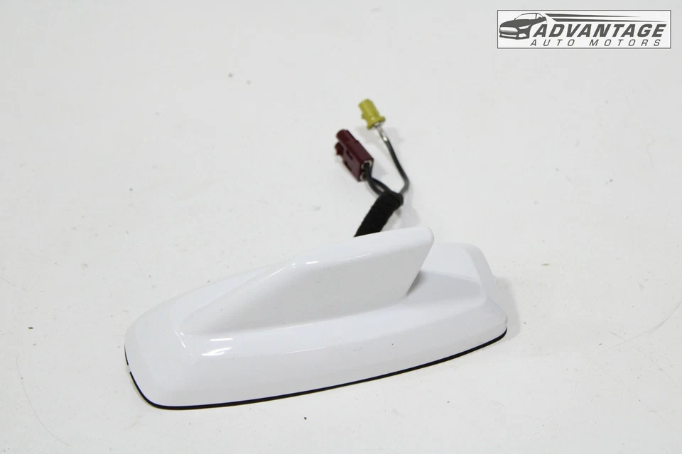 2015-2020 GMC YUKON ПЕРЕДНЯЯ ВЕРХНЯЯ КРЫША ВЕРХ АКУЛИЙ ПЛАВНИК ВЫСОКОЧАСТОТНАЯ АНТЕННА OEM - Изображение 1 из 4